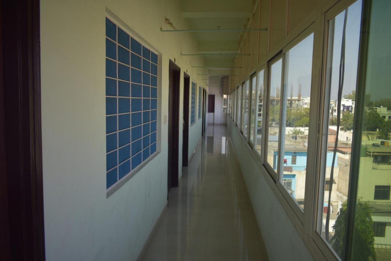 אודייפור Hotel Ramnivas מראה חיצוני תמונה